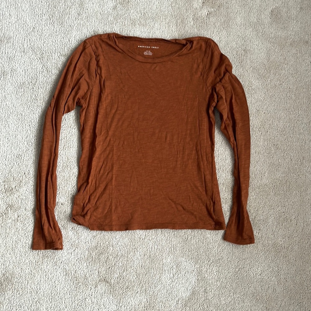AE long sleeve tee